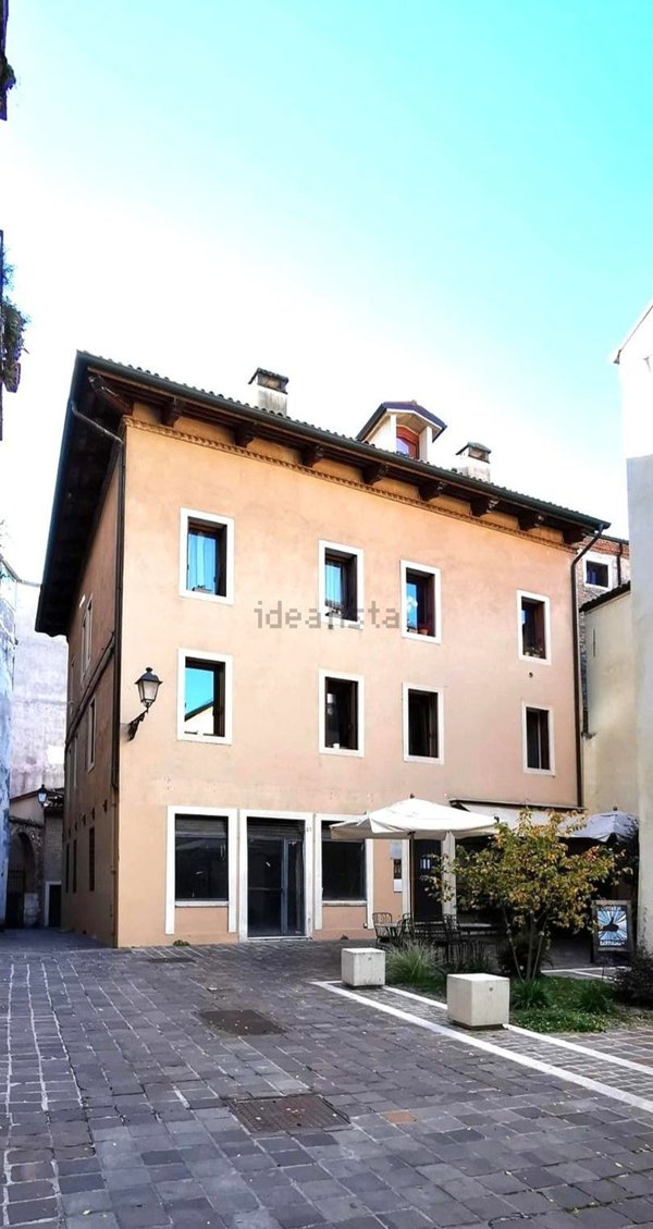 casa semindipendente in vendita a Vicenza in zona Centro Storico