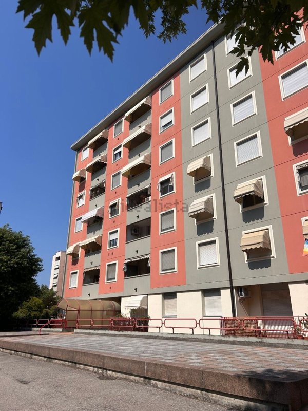 appartamento in vendita a Vicenza in zona San Felice