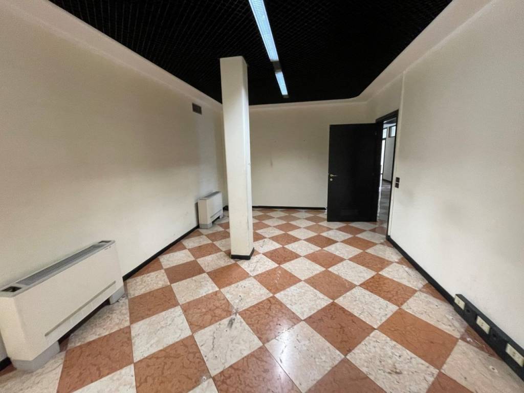 ufficio in vendita a Vicenza in zona Centro Storico