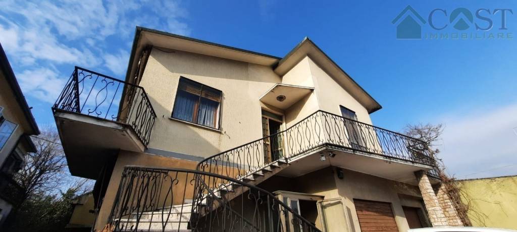 casa indipendente in vendita a Vicenza