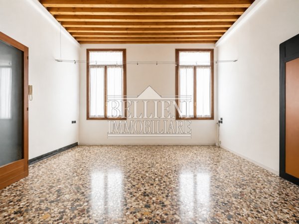 appartamento in vendita a Vicenza in zona Centro Storico