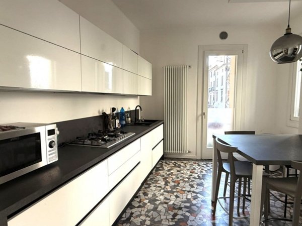 appartamento in vendita a Vicenza in zona Centro Storico
