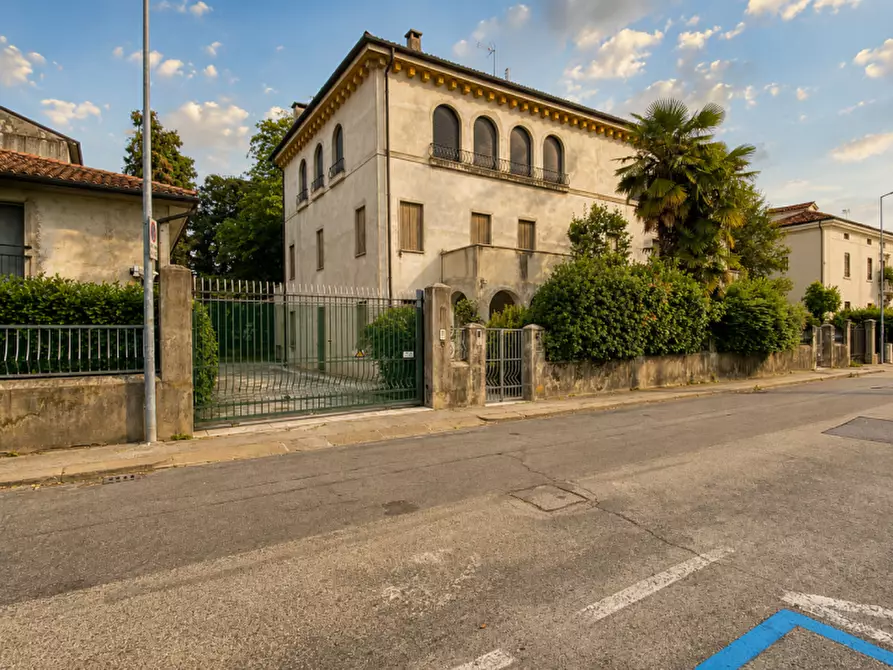casa indipendente in vendita a Vicenza