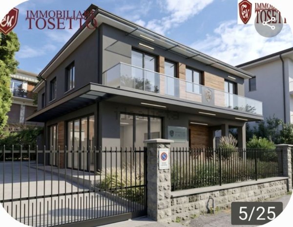 casa indipendente in vendita a Vicenza in zona Borgo Casale
