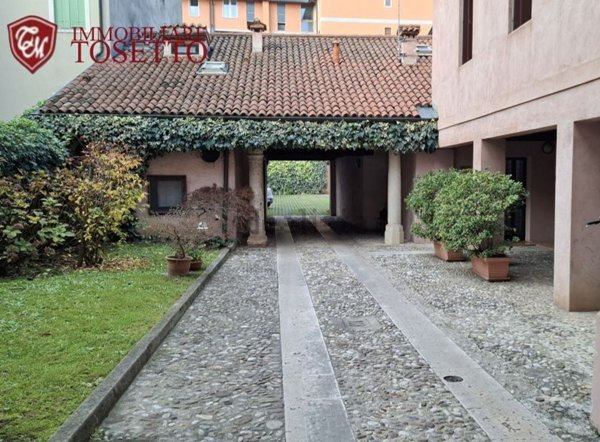 appartamento in vendita a Vicenza in zona Centro Storico