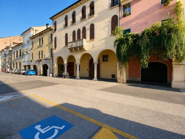 appartamento in vendita a Vicenza in zona Borgo Berga
