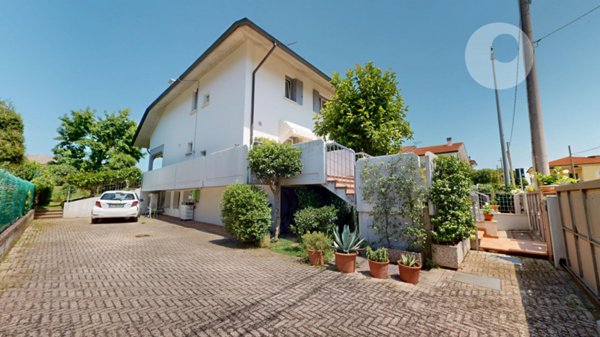 casa indipendente in vendita a Vicenza in zona Riviera Berica
