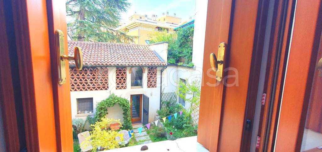 appartamento in vendita a Vicenza in zona Riello