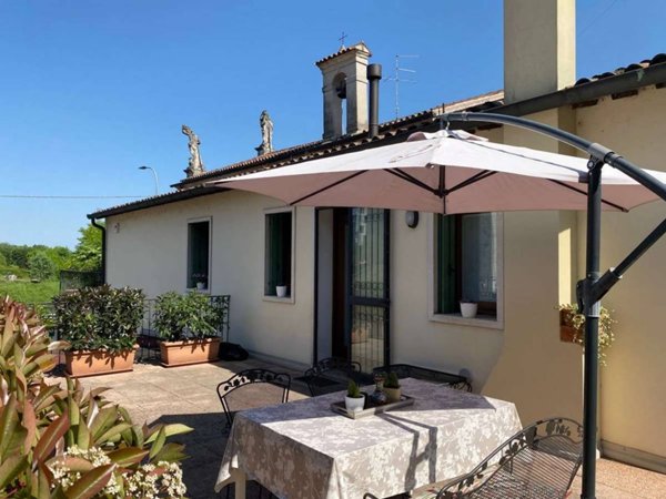 casa indipendente in vendita a Vicenza in zona Borgo Berga