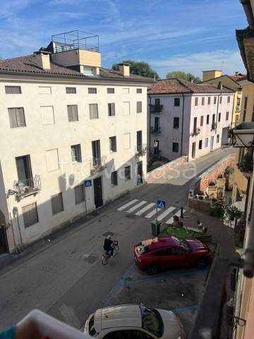 appartamento in vendita a Vicenza in zona Centro Storico