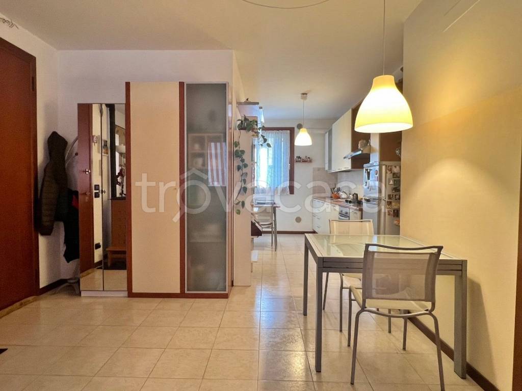 appartamento in vendita a Vicenza in zona Longara