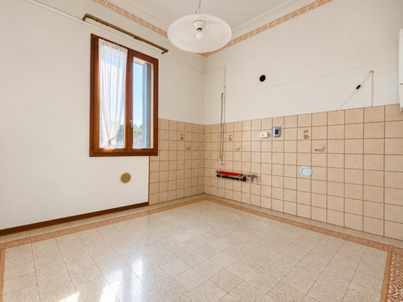 appartamento in vendita a Vicenza in zona Centro Storico