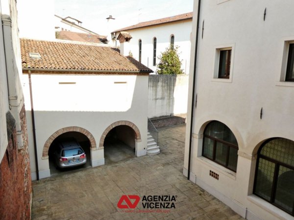 appartamento in vendita a Vicenza in zona Centro Storico