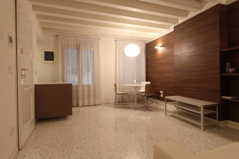 appartamento in vendita a Vicenza in zona Centro Storico