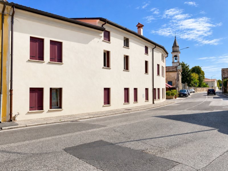 appartamento in vendita a Vicenza in zona Longara