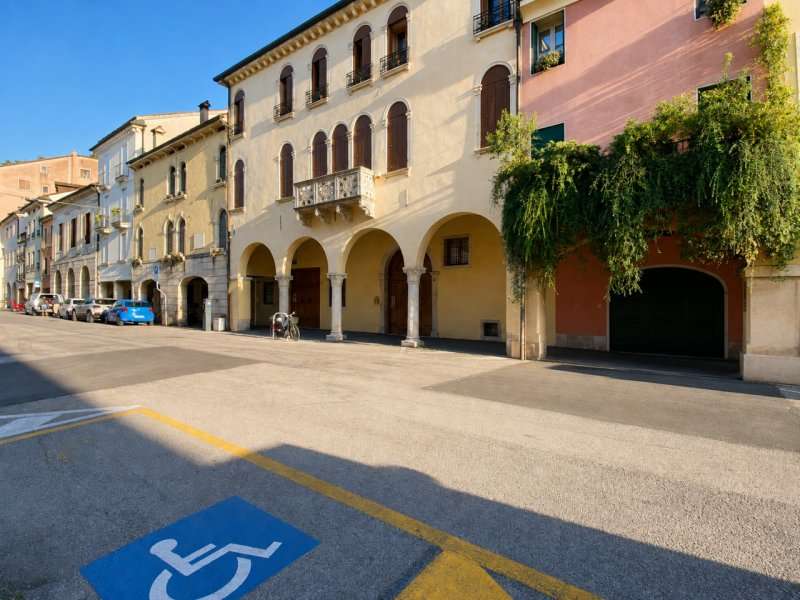 appartamento in vendita a Vicenza in zona Centro Storico