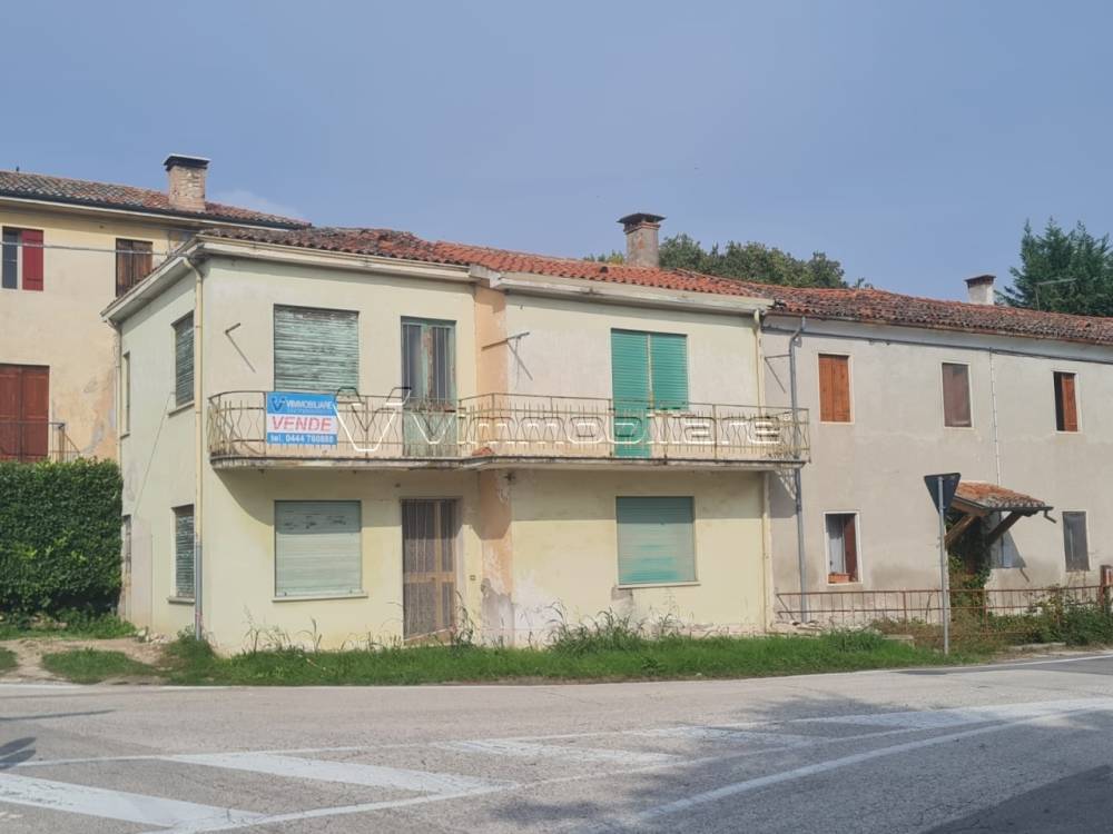 casa indipendente in vendita a Villaga