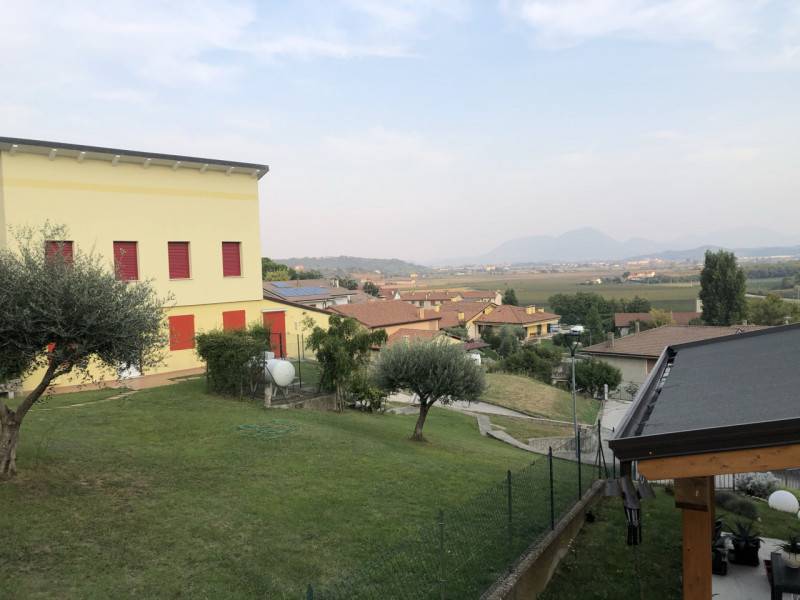 casa indipendente in vendita a Villaga