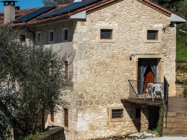 casa indipendente in vendita a Villaga