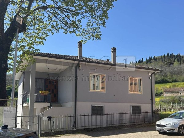 casa indipendente in vendita a Villaga