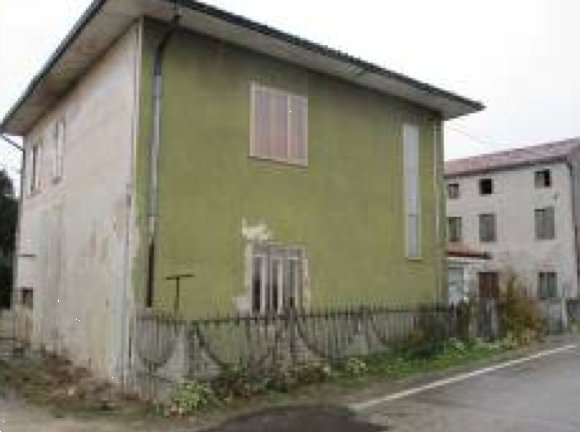 casa indipendente in vendita a Villaga