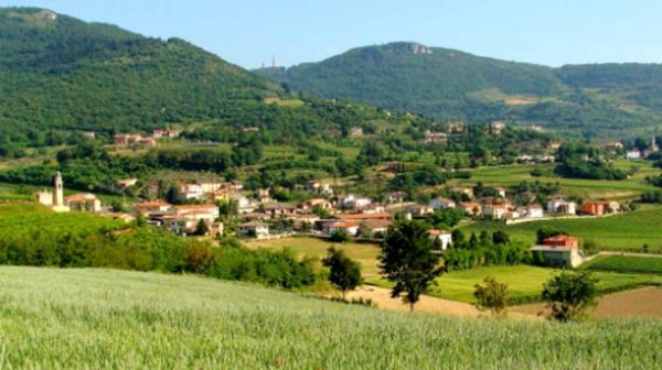 casa indipendente in vendita a Villaga in zona Pozzolo