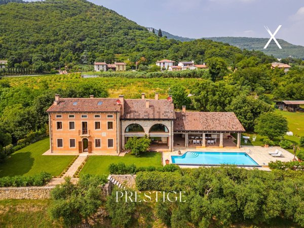 esavano in vendita a Villaga