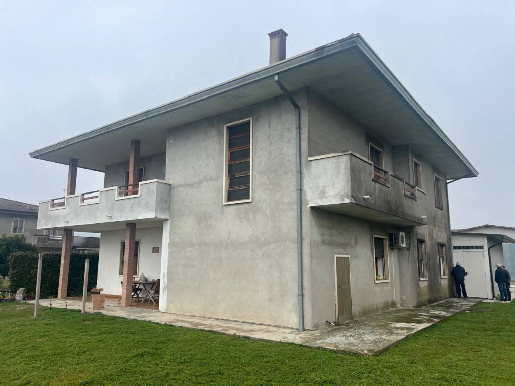 appartamento in vendita a Villaga