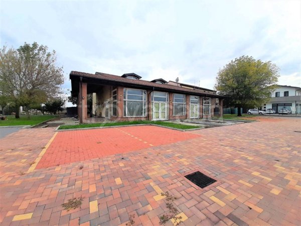 negozio in vendita a Villaga