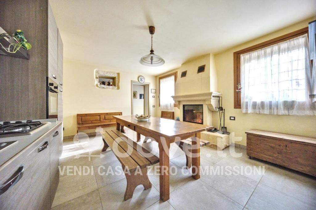 casa indipendente in vendita a Villaga
