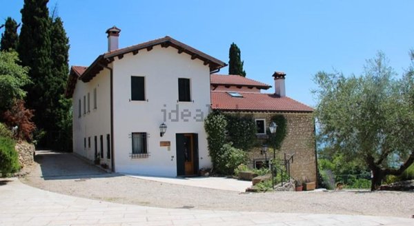 casale in vendita a Villaga
