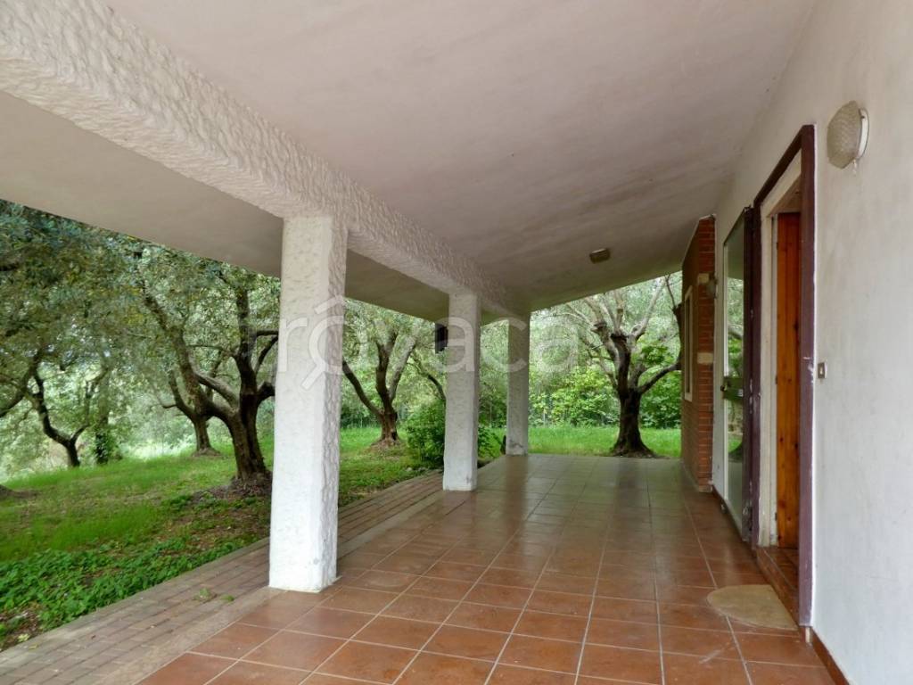 casa indipendente in vendita a Villaga in zona Pozzolo