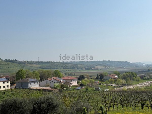casa indipendente in vendita a Villaga in zona Pozzolo