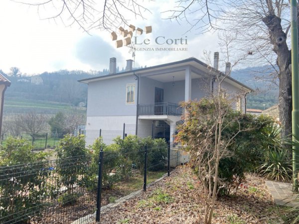 casa indipendente in vendita a Villaga in zona Pozzolo
