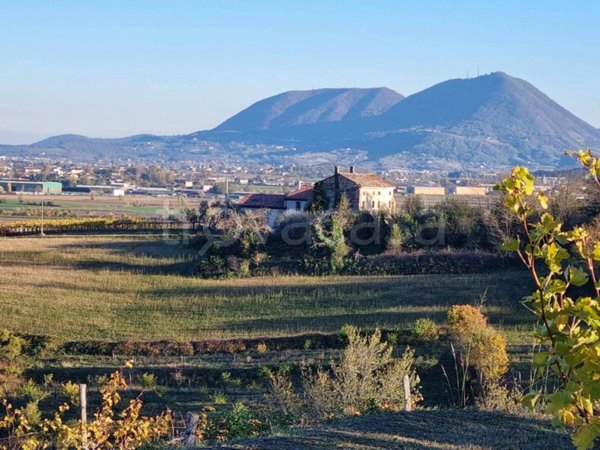 casa indipendente in vendita a Villaga
