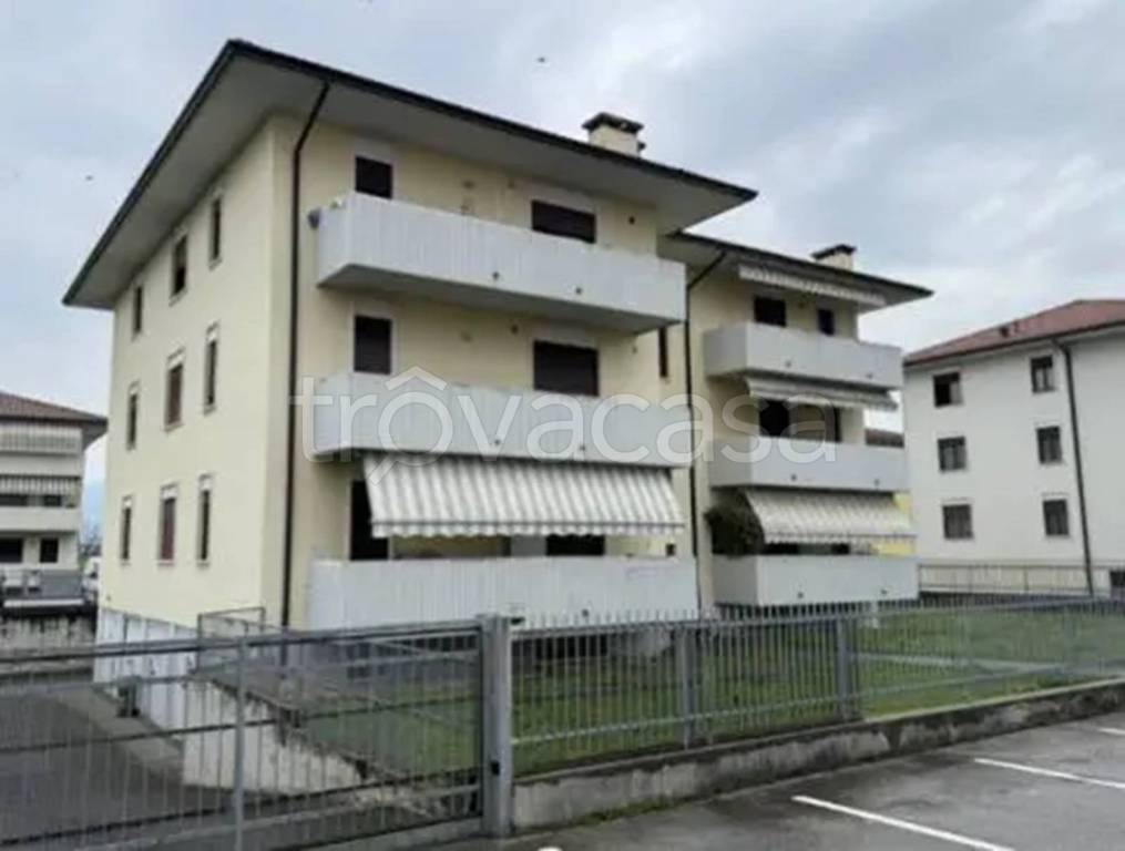 appartamento in vendita a Villaverla in zona Novoledo