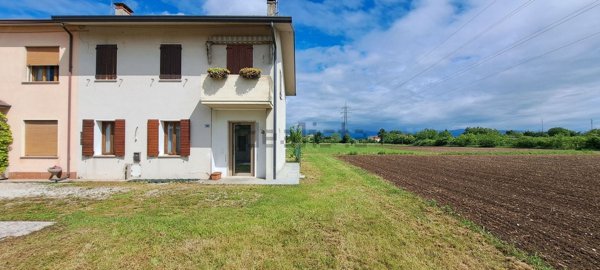 casa semindipendente in vendita a Villaverla