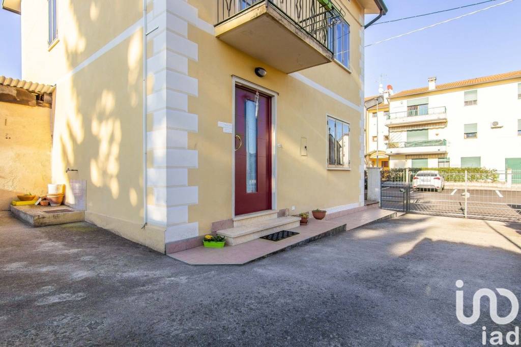 casa indipendente in vendita a Villaverla