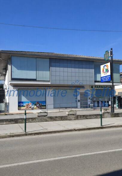 intera palazzina in vendita a Villaverla in zona Novoledo