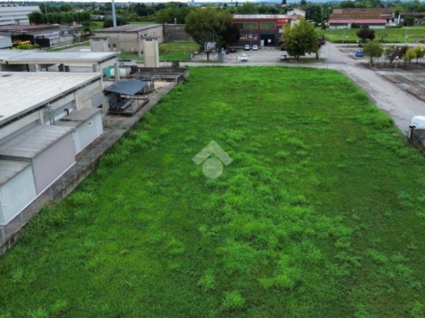terreno edificabile in vendita a Villaverla