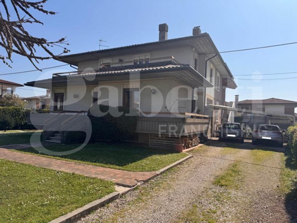 casa indipendente in vendita a Zanè
