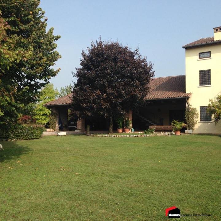 casa indipendente in vendita a Zanè