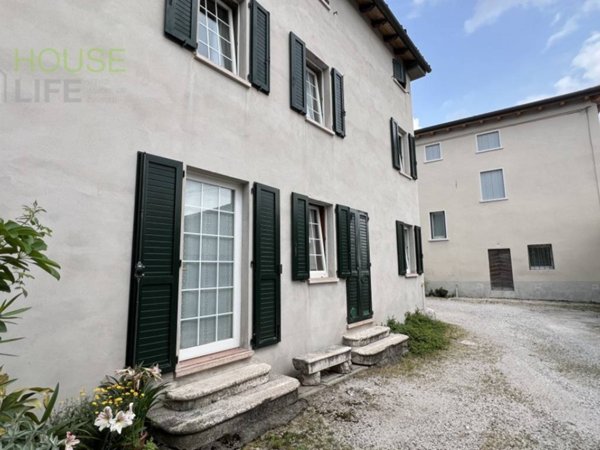 casa indipendente in vendita a Zanè