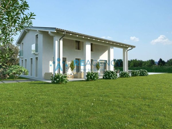 casa indipendente in vendita a Zanè
