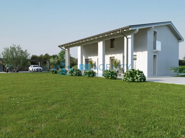 casa indipendente in vendita a Zanè
