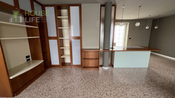 casa indipendente in vendita a Zanè