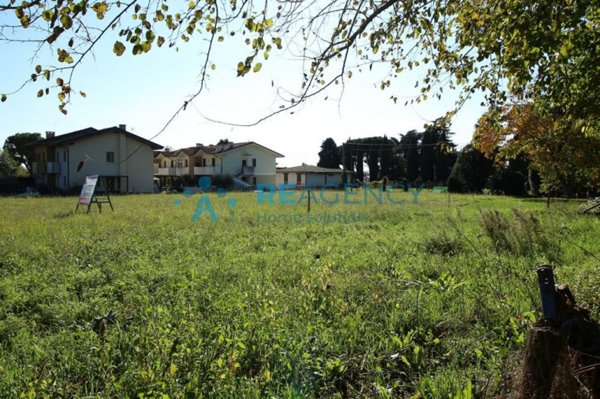 terreno edificabile in vendita a Zanè