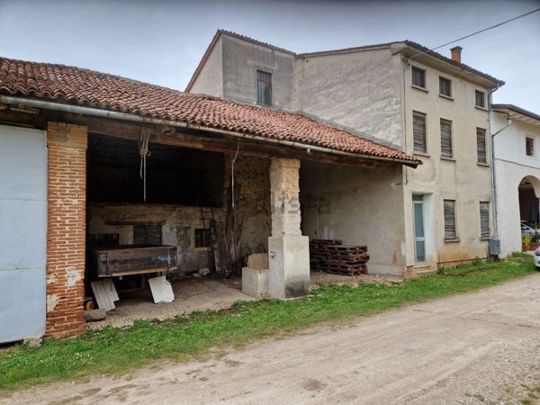 casa indipendente in vendita a Zanè