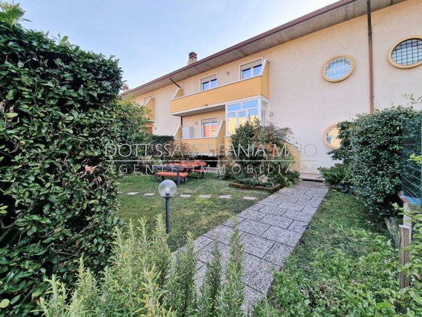 casa indipendente in vendita a Zanè