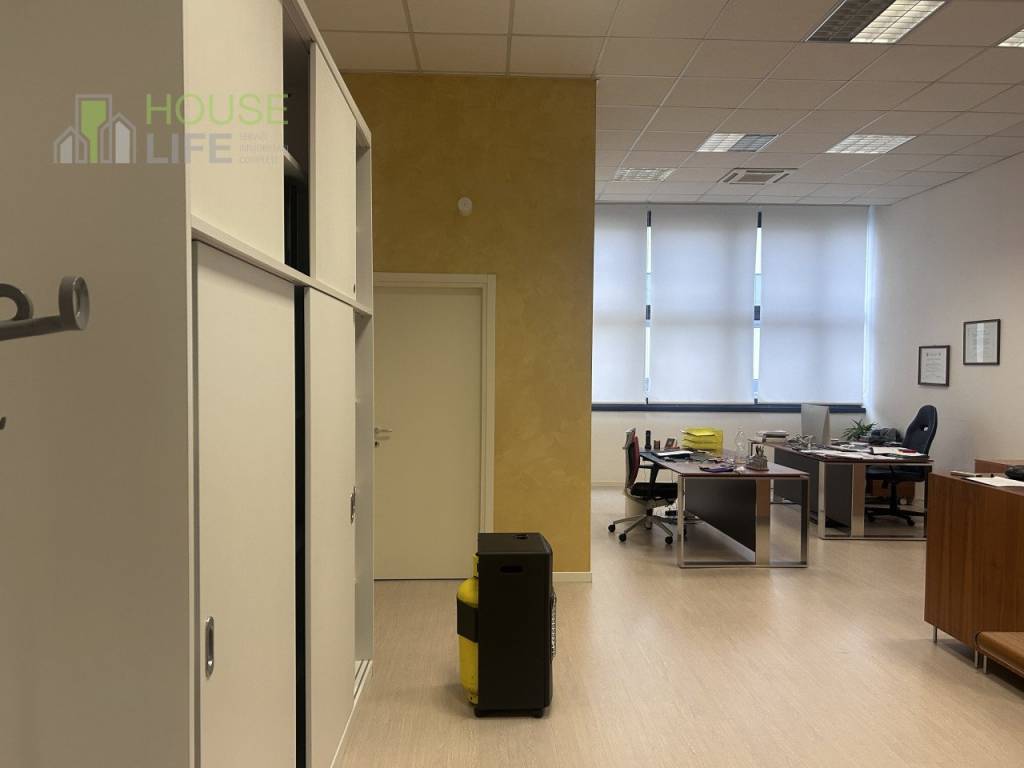 ufficio in vendita a Zanè